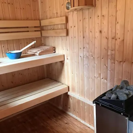 Haus Rottkaeppchen *